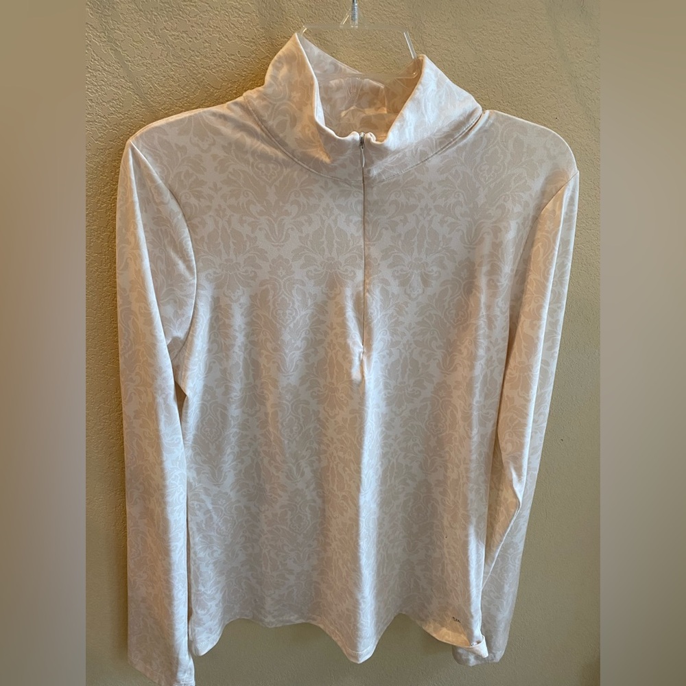 Athletic/leisure top, never worn, super comfy and cute.